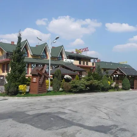 Mistral Inn *